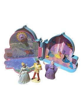 Disney Cinderella Mini Playset vintage 1992 in great shape